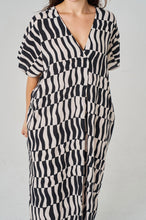 Load image into Gallery viewer, Ebony Kaftan
