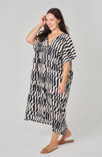 Load image into Gallery viewer, Ebony Kaftan
